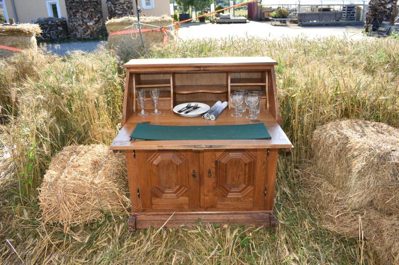 Open Air, Bett Im Kornfeld Hotel Finning Bagian luar foto